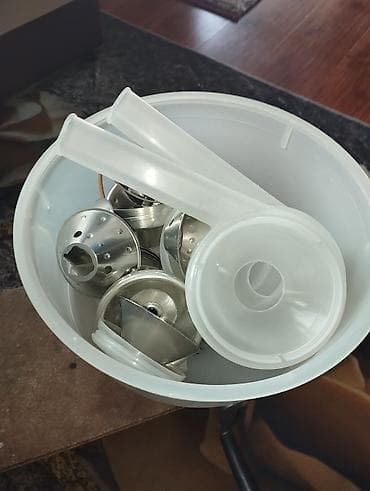 тестомес машина: Ручной сливкоотделитель (сепаратор молока) Описание: - Настольная — 4