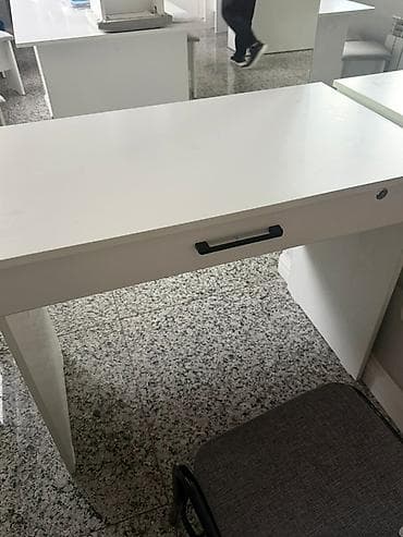 stol: Комплект офисной мебели, ДСП, цвет - Белый — 1