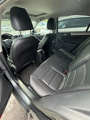 щит приборка: Volkswagen Jetta: 2017 г., 1.4 л, Автомат, Бензин, Седан — 5