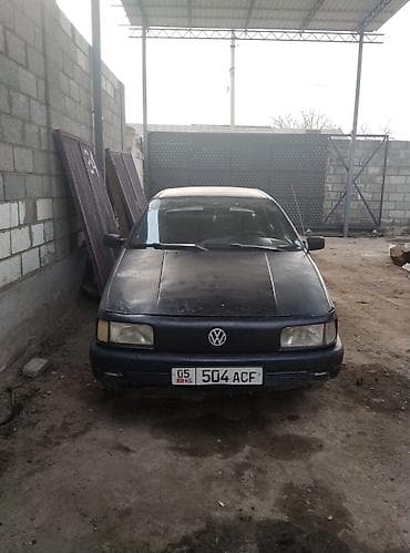 ke jetronic: Volkswagen Passat: 1990 г., 1.8 л, Механика, Бензин, Седан — 2