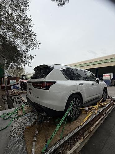 step 2: Lexus LX: 2026 г., 3.5 л, Автомат, Гибрид, Внедорожник — 7