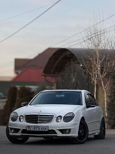 Mercedes-Benz E-Class: 2003 г., 5 л, Автомат, Бензин, Седан