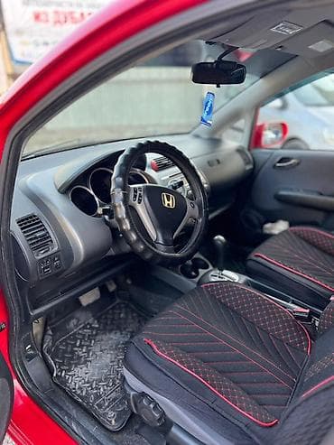 smart forfour: Honda Fit: 2008 г., 1.5 л, Автомат, Бензин, Хэтчбэк — 6