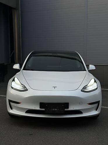 Tesla: Tesla Model 3: 2019 г., Автомат, Электромобиль, Седан — 3