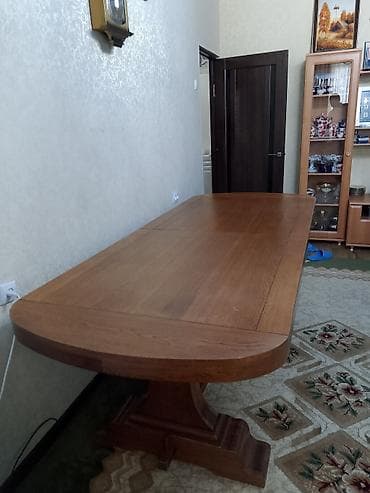 Большой стол из натурального дерева (дуб). Размер 2,3м на 1 м — 5