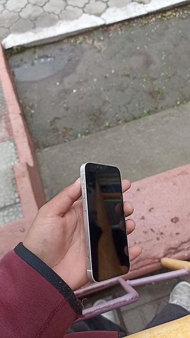 эпл вочи: IPhone 13 mini, Б/у, 256 ГБ, Белый, 74 % — 3