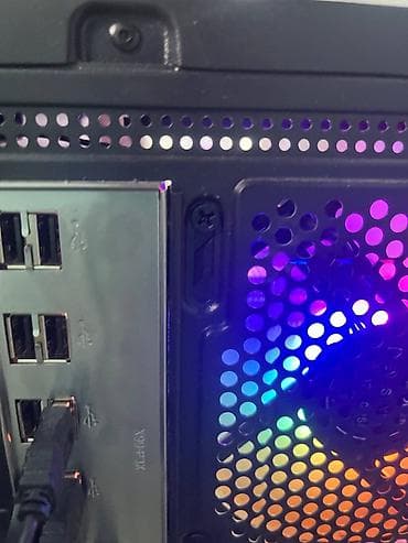 Материнские платы: Игровой ПК Основные характеристики: - Процессор: Intel Xeon E5‑2666 — 2