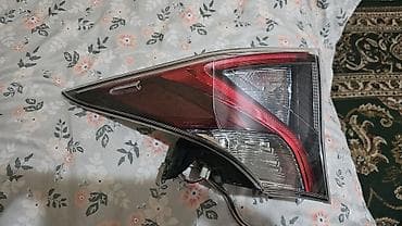 b v d: Задний левый стоп-сигнал Toyota Оригинал — 1