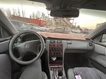 дом на обмен: Mercedes-Benz E-Class: 2001 г., 2.2 л, Автомат, Седан — 5