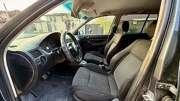 bew e34: Volkswagen Golf: 2000 г., 1.6 л, Автомат, Бензин, Хэтчбэк — 7