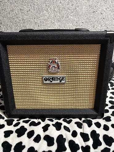 Комплект для электрогитары: гитара + комбик и аксессуары -