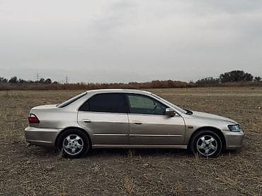 mini cooper: Honda Accord: 2004 г., Седан — 5