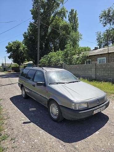 215 65 16c: Volkswagen Passat: 1992 г., 1.8 л — 4