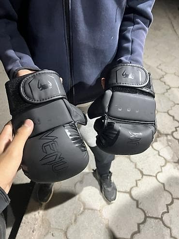 nike react: Перчатки боксерские Venum, черные (пара) - Формат: закрытые — 3