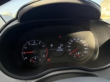 kia morgan: Kia Morning: 2017 г., 1 л, Автомат, Бензин, Хэтчбэк — 4