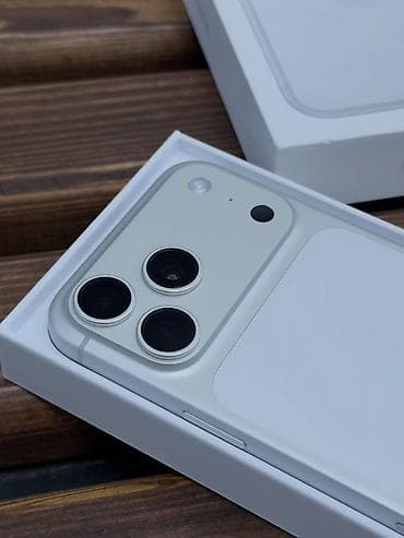 iphone 13 max pro: IPhone 17 Pro, Б/у, 256 ГБ, Белый, Коробка — 1