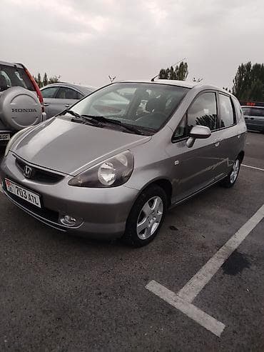 byd e2 2019: Honda Jazz: 2004 г., 1.3 л, Механика, Бензин, Хэтчбэк — 2