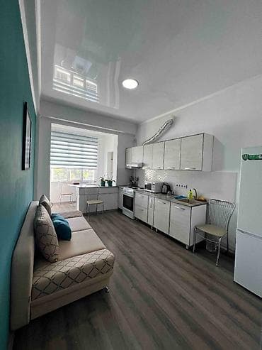 Кыймылсыз мүлк: 1 бөлмө, Менчик ээси, Чогуу жашоосу жок, Толугу менен эмереги бар — 3