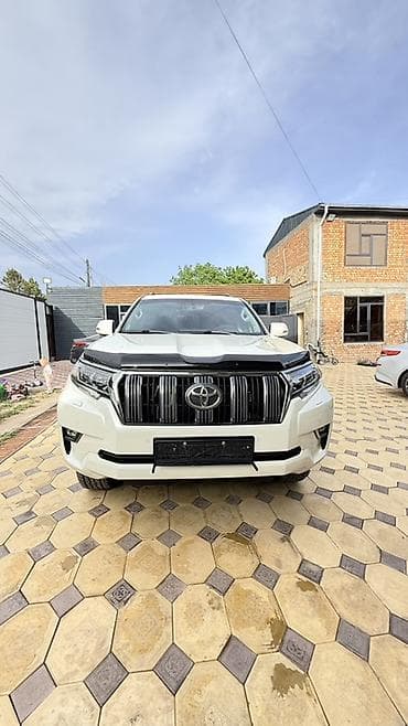 машина болуп толоо: Toyota Land Cruiser Prado: 2018 г., 4 л, Автомат, Бензин, Жол тандабас — 4