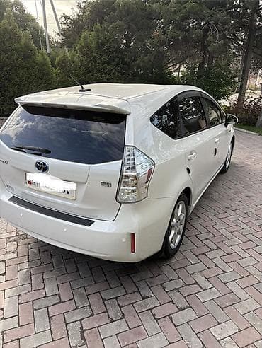 батарея на приус: Toyota Prius V: 2012 г., 1.8 л, Гибрид, Универсал — 3