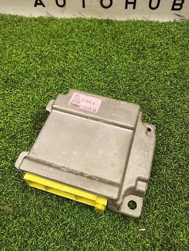 mazda 623: Блок управления аирбаг Mazda Premacy CP8W 1.8 1999 (б/у) — 1