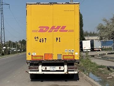 кроне: Тягач, Volvo, 1999 г., Тентованный — 8