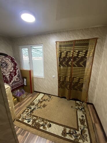 дом под квартиру: 3 комнаты, 70 м², 105 серия, 1 этаж — 10