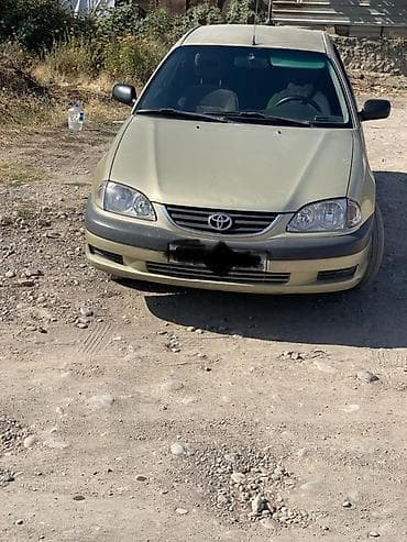 200 сотый крузак: Toyota Avensis: 1997 г., Механика, Бензин, Лифтбек — 2