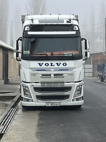 купит генератор: Тягач, Volvo, 2014 г., Тентованный — 2