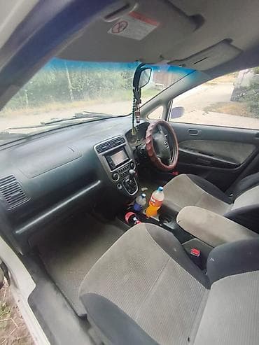 стрим мотор: Honda Stream: 2001 г., 1.7 л, Универсал — 4