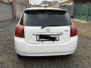 Toyota Allex: 2004 г., 1.5 л, Автомат, Бензин, Хэтчбэк