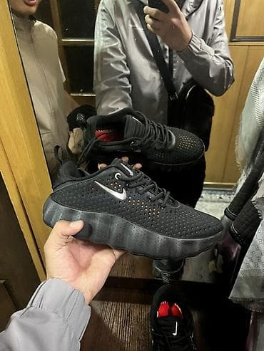 Мырзалардын бут кийими: Эркектердин кроссовкасы, 40, Nike, Жаңы, түсү - Кара, Акылуу жеткирүү — 4