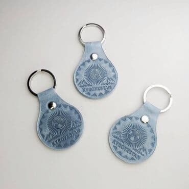 свадебные платья от производителя: Брелоки из кожи — 1