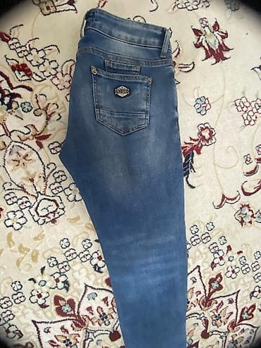 Айымдардын бут кийими: Жынсылар, Түз, S — 1