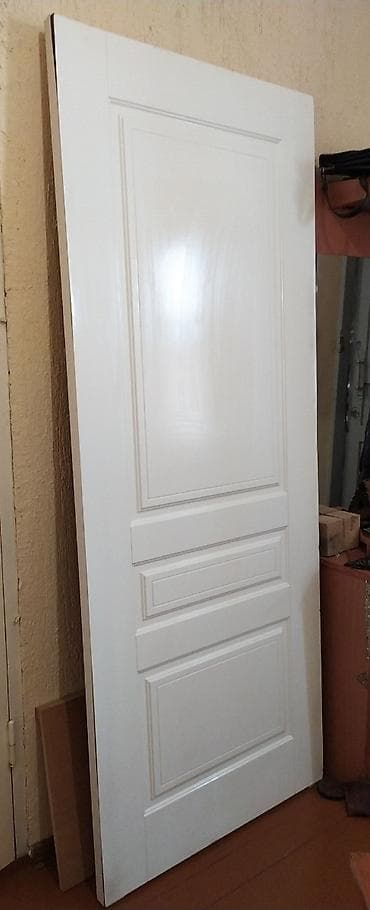 замок дома: Продается дверь под реставрацию. Дверь новая, но в некоторых местах — 2