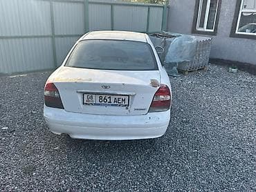 Daewoo Nexia: 1999 г., 1.6 л, Кол менен иштөөчү, Бензин, Седан — 3