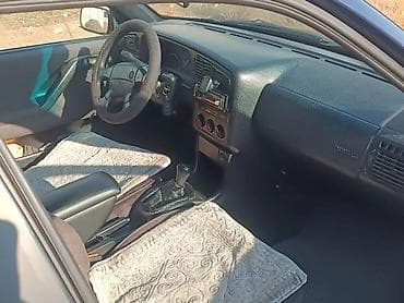 авто лейлек: Volkswagen Passat: 1994 г., Кол менен иштөөчү, Бензин, Седан — 3