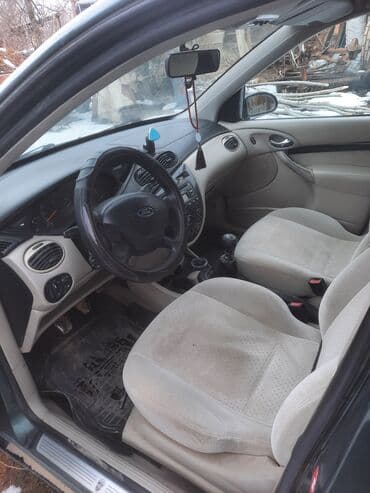 набор инструментов для авто: Ford Focus: 2004 г., 2 л, Механика, Бензин, Универсал — 4