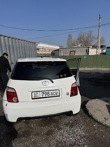 Toyota: Toyota Ist: 2004 г., 1.5 л, Автомат, Бензин, Хэтчбэк — 4