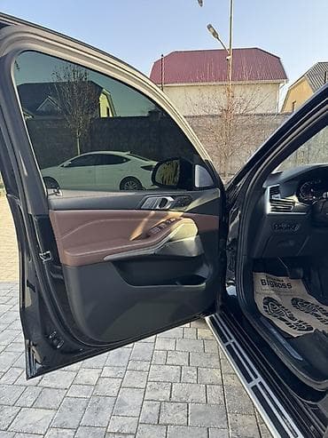 Продажа авто: BMW X7: 2021 г., Бензин, Кроссовер — 6