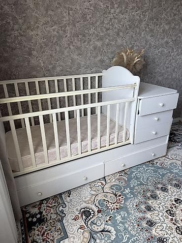 Эмерек: Манеж керебет, Колдонулган, Комоду менен, ЛДСП — 2