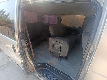 Транспорт: Hyundai Starex: 2002 г., 2.5 л, Механика, Дизель, Минивэн — 6