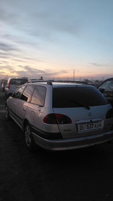 forester sti: Toyota Avensis: 2000 г., 2 л, Механика, Дизель, Универсал — 7