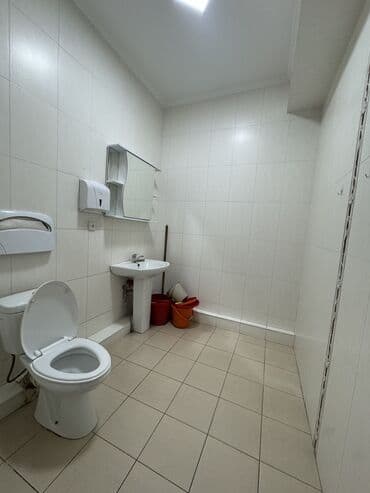 маленький офис аренда: Сдаю Офис, 220 м², В жилом комплексе, 1 линия, С отдельной кухней, С отдельным входом — 5