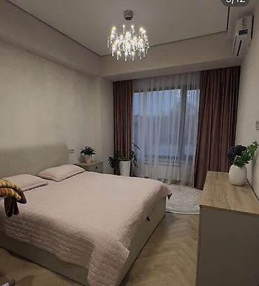 Спальные гарнитуры: Продается 2 ком кв.(переделенная на 3 студии ) 80 кв.м. Адрес; Шота — 3