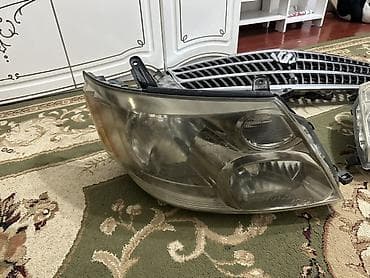 Чыпкалар: Алдыңкы фаралар комплектиси Toyota 2007 г., Колдонулган, Оригинал, Жапония — 1