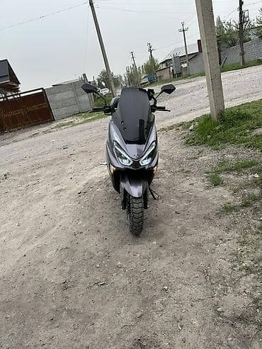 мото эндуро: Скутер-макси 150–200 см³ класса (ориентировочно): городской/туринговый — 1