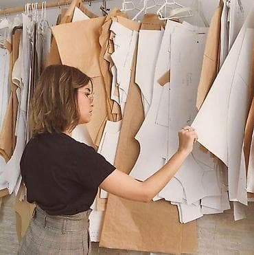 Технолог, Классические костюмы, Оплата: Дважды в месяц, График работы: Шестидневка, Опыт работы: 3-5 лет опыта, Женщина