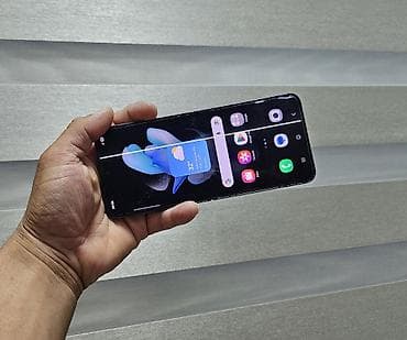 Техника и электроника: Samsung Galaxy Z Flip 4, Б/у, 128 ГБ, цвет - Черный, 1 SIM, 2 SIM, eSIM — 7