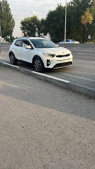 Kia Stonic: 2019 г., 1.4 л, Бензин, Кроссовер